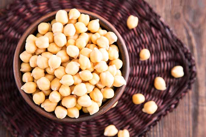 Take a Close Look at the Chickpea | Foodal.com