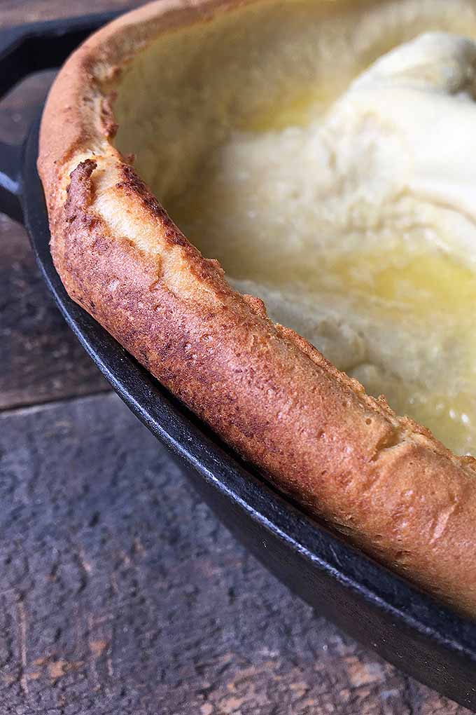 What is a cross between a crepe, pancake, and popover? A Dutch baby! Learn how to make this tasty breakfast dish on Foodal now: https://foodal.com/recipes/breakfast/vanilla-dutch-baby/