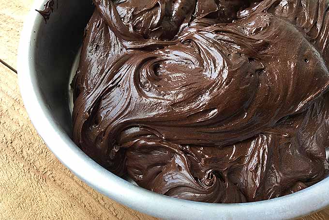 The Best Recipe for Fudge Icing | Foodal.com