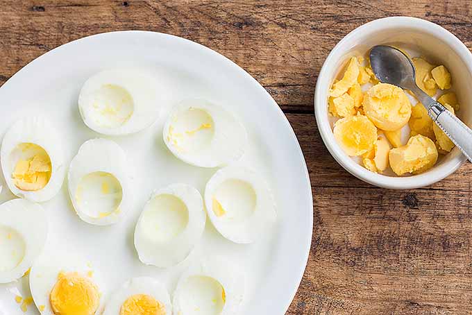 Make Guacamole Deviled Eggs | Foodal.com