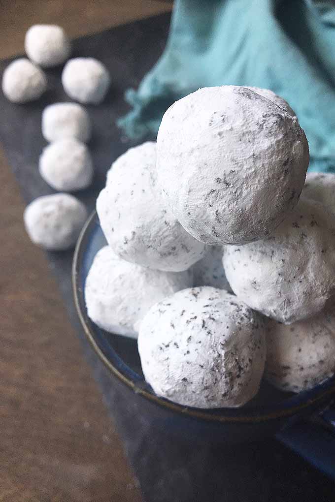 Learn how to make a simple and no-bake cookie that's perfect for when you don't want to turn on the oven. Make it now: https://foodal.com/recipes/desserts/butter-balls-a-deliciously-simple-no-bake-cookie/
