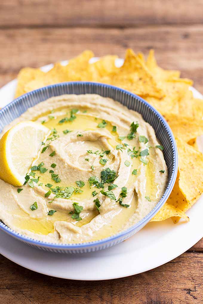 Tired of the same old hummus? We have a delicious update, with our dip inspired by baba ghanoush. We share the recipe: https://foodal.com/recipes/appetizers/baba-ghanoush-hummus/