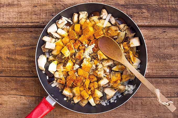 How to Make Homemade Curry | Foodal.com