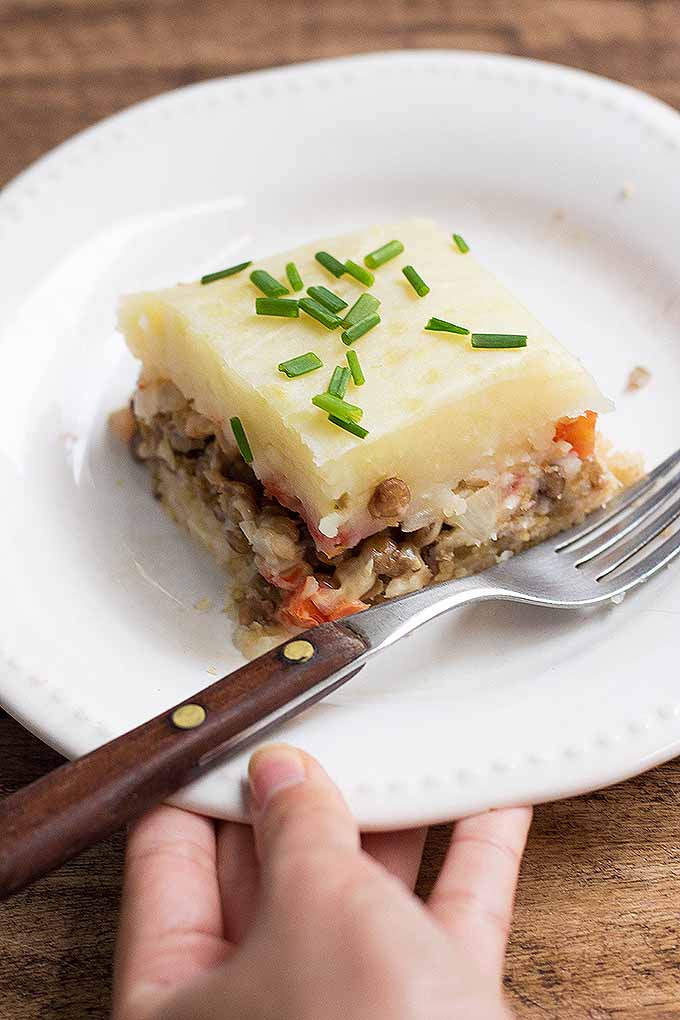 Want a nice bit of comfort food, but don't want to eat any meat? Try our vegetarian version of shepherd's pie, made with bountiful veggies. We share the recipe: https://foodal.com/recipes/comfort-food/vegetarian-shepherds-pie/