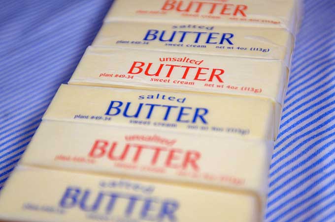 Salted and unsalted sticks of butter | Foodal.com