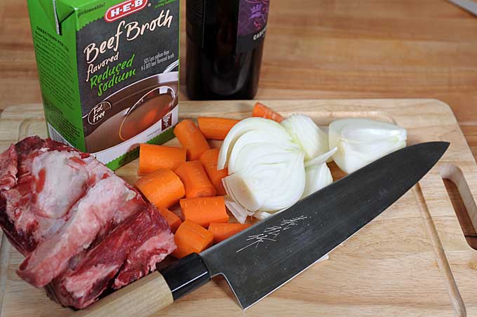 All the ingredients need to make Au Jus laid out in one place | Foodal