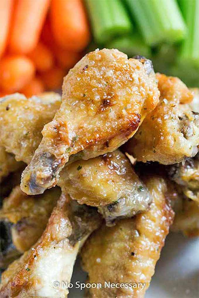If salt and vinegar is your favorite chip, have we got a wings recipe for you! Plus our favorite selection of recipes from around the web, from classic to unexpected: https://foodal.com/recipes/appetizers/best-chicken-wings/