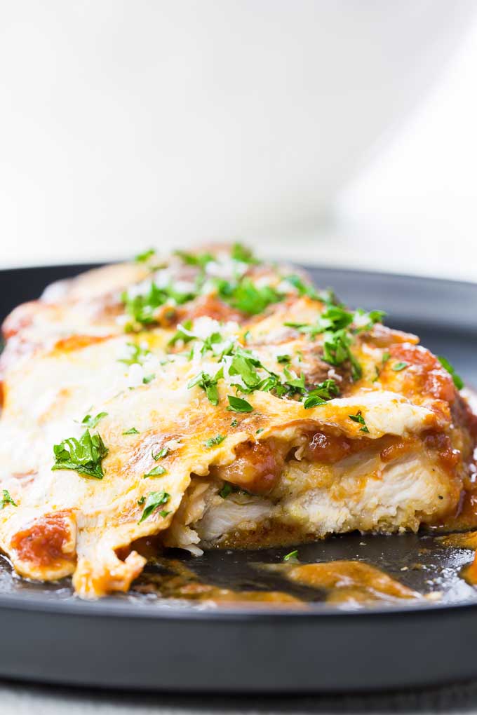 Chicken Parmesan is quick and easy Italian comfort food that the whole family will love. Try out this simple but tasty recipe now; it is ideal for a weeknight as you can have dinner on the table in as little as 50 minutes. Find the recipe now on Foodal.