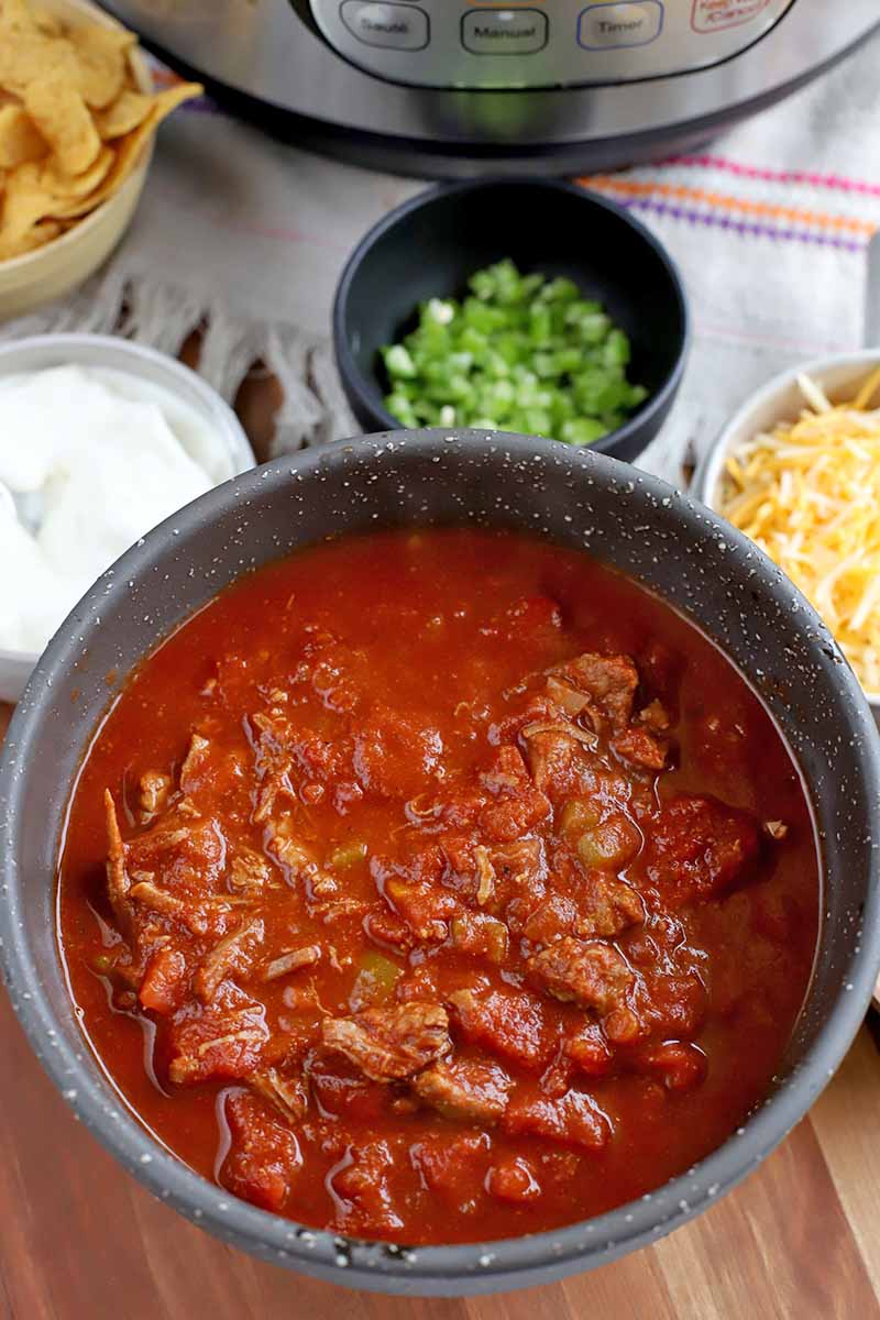 Root For The Home Team With Slow Cooker Game Day Chili Foodal