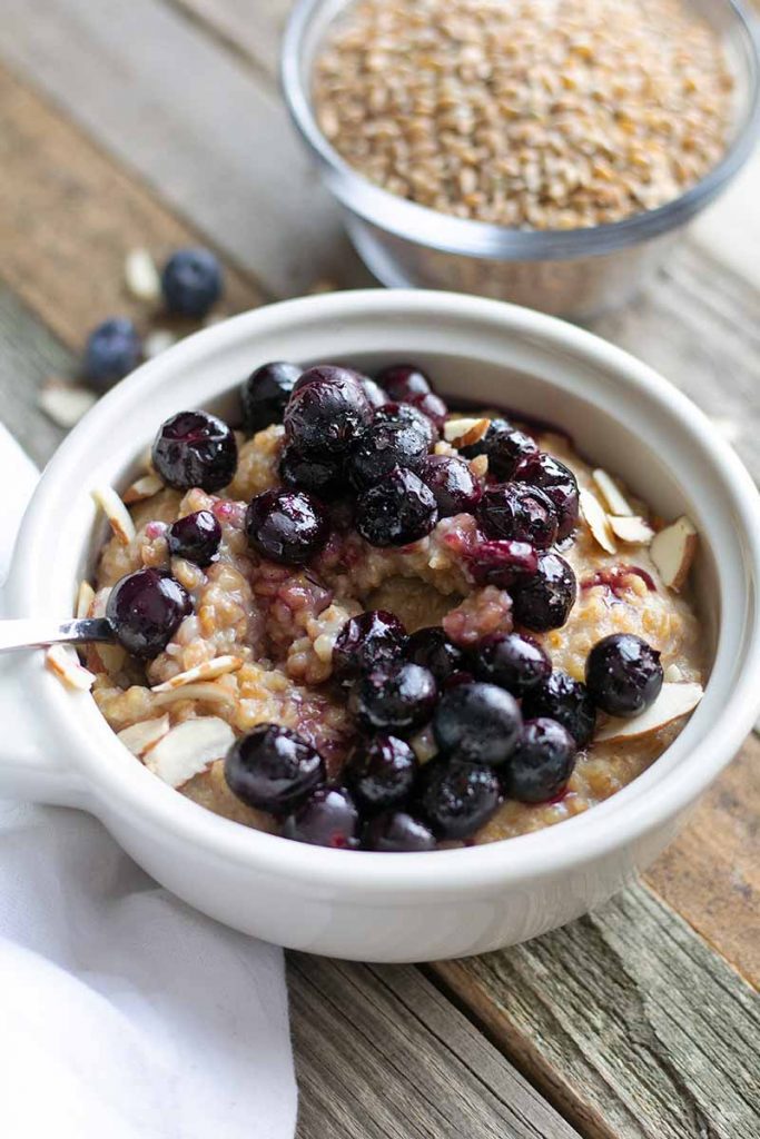 Einkorn Breakfast Porridge with Maple Roasted Blueberries | Foodal