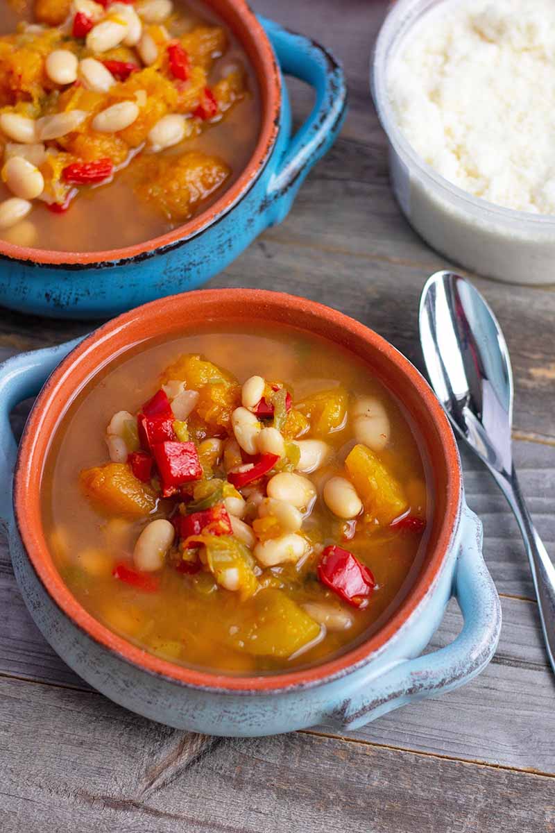 Slow Cooker Vegetarian White Bean Chili With Butternut Squash Foodal