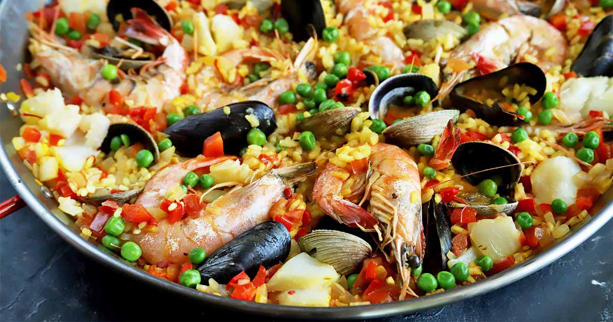 Paella Marinera (Seafood Paella) - The FoodOlic recipes