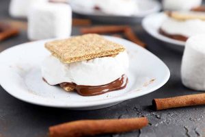 You Don’t Need a Bonfire to Make These Cinnamon S’mores