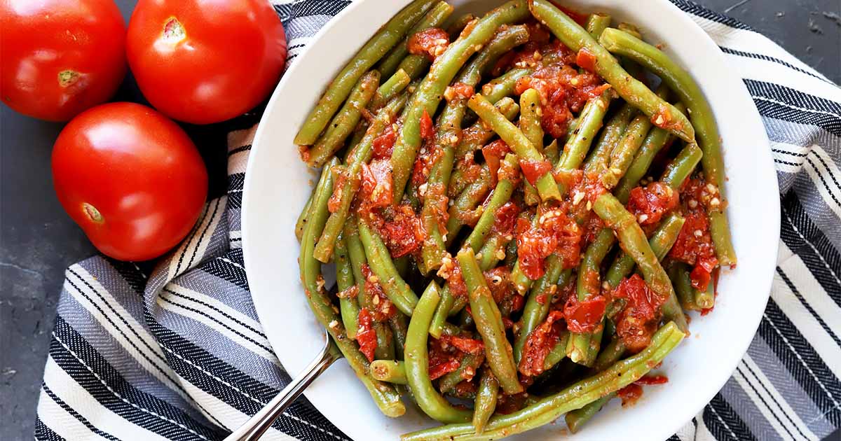 Savory Green Beans And Tomatoes 