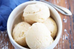 Easy 5-Ingredient Homemade Peach Ice Cream