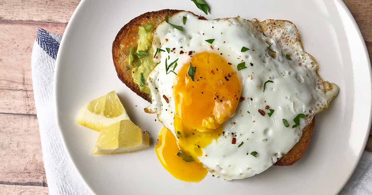 https://foodal.com/wp-content/uploads/2021/08/Homemade-Fried-Egg-Tutorial.jpg