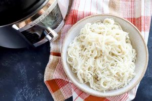 How to Cook Rice Noodles in the Electric Pressure Cooker
