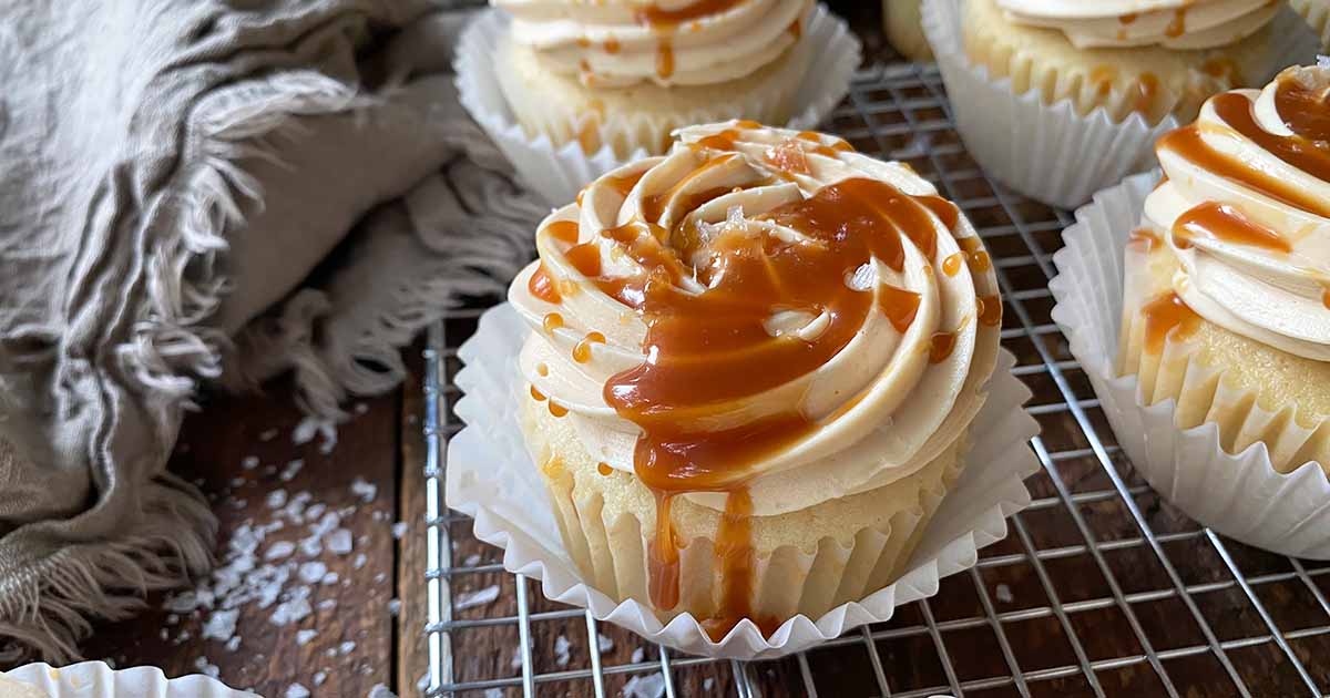 https://foodal.com/wp-content/uploads/2021/10/Vanilla-Muffin-Desserts-with-Fluffy-Salted-Frosting.jpg