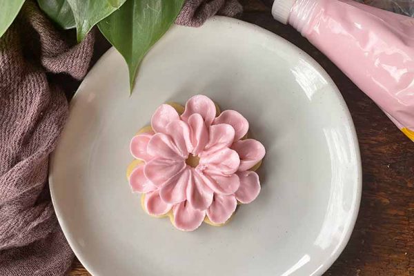 Royal Icing Flower Sugar Cookies Recipe | Foodal