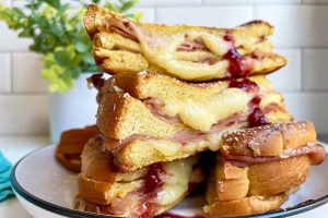 How to Make the Best Monte Cristo Sandwich