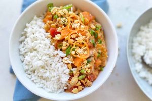 Slow Cooker Chicken, Sweet Potato, and Peanut Stew