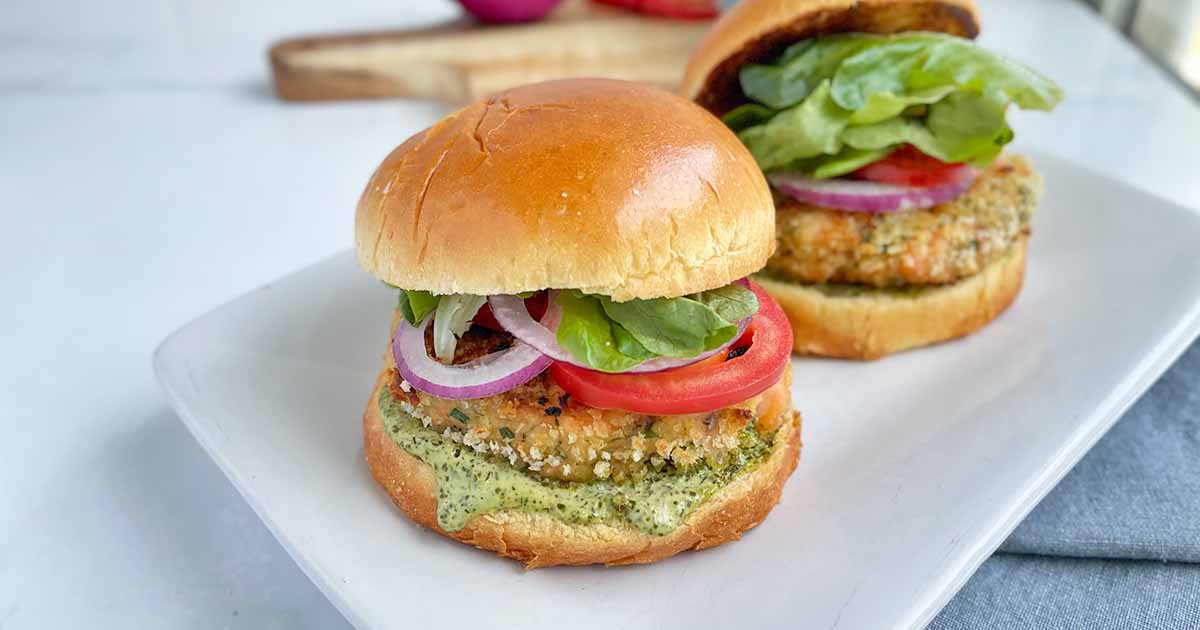 https://foodal.com/wp-content/uploads/2022/06/Grilled-Salmon-Burgers-with-Green-Goddess-Dressing-Recipe.jpg