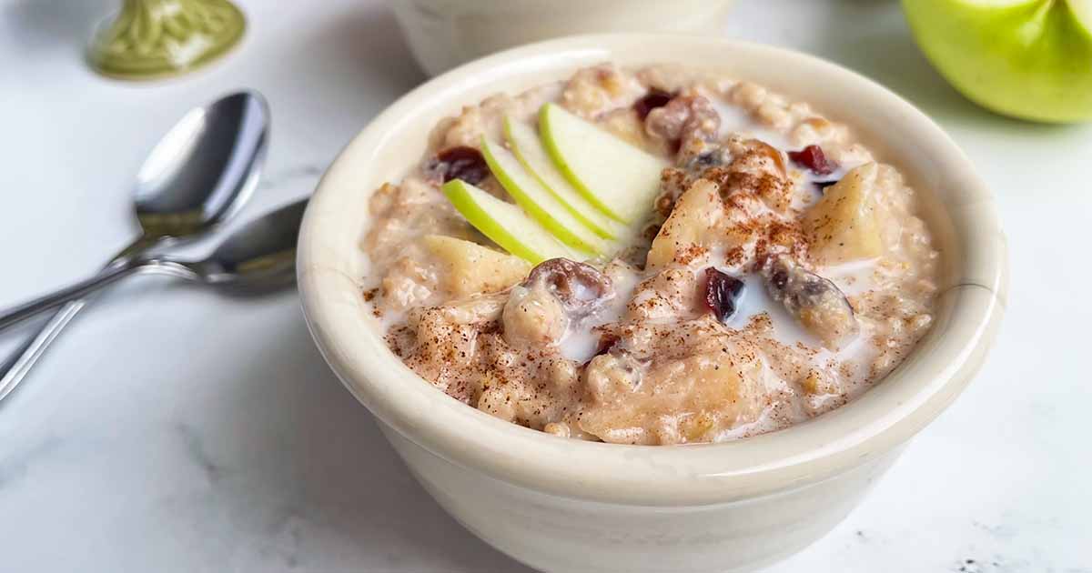 Overnight Oats - Chelsea Young