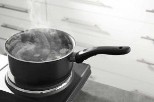 5 Simple Tricks to Extend the Life of Your Saucepan