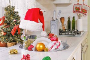 Tips to Minimize Dish Cleaning During the Holidays